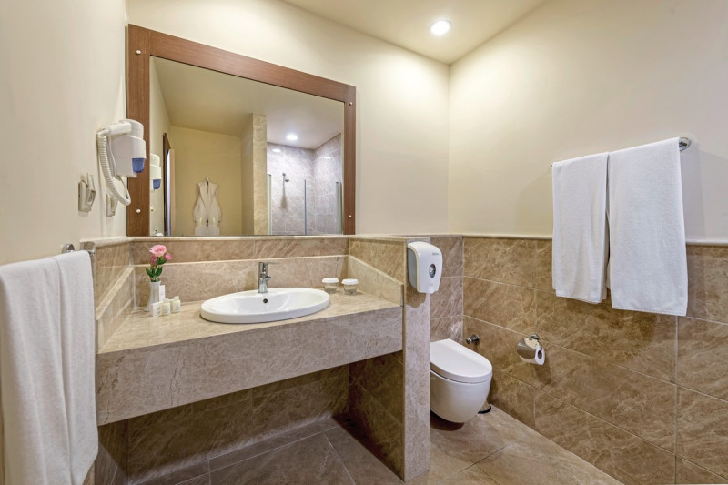 Beispiel Bad Bungalow Familienzimmer Gartenblick