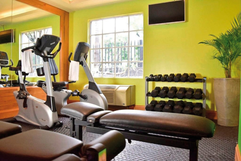 Sleep Inn Paseo Las Damas