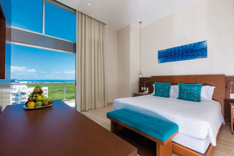 Krystal Urban Cancun
