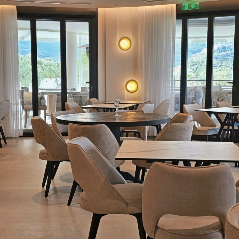 Ocean Beach ●●●●