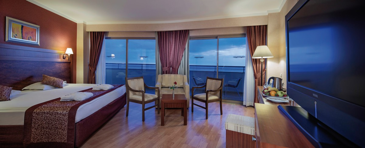 Alba Royal Hotel ●●●●●