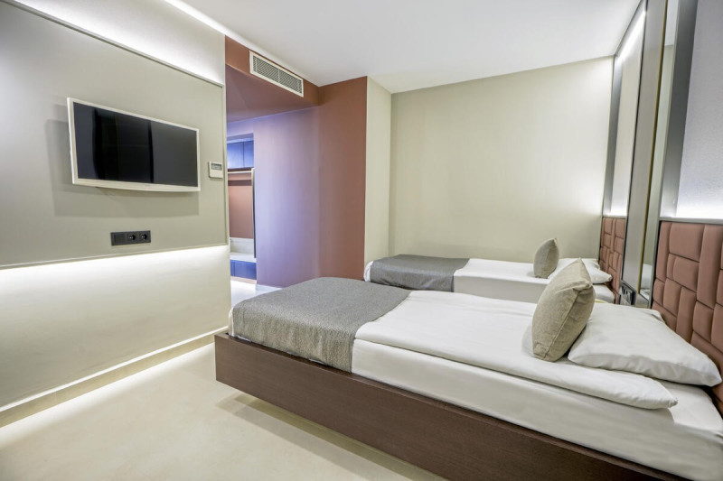 Orange Palace Hotel ●●●●○