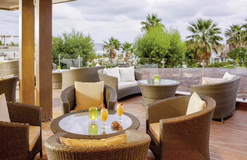 Esperos Palace ●●●●○