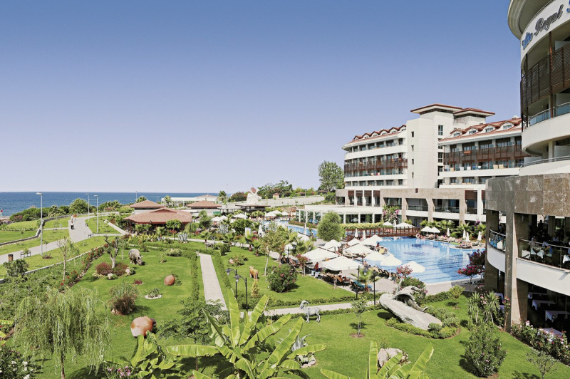 Alba Royal Hotel ●●●●●