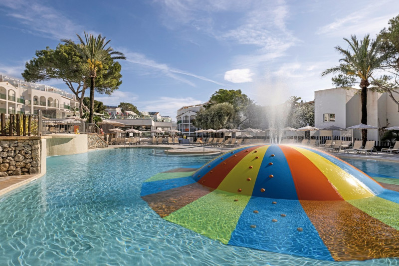 VIVA Cala Mesquida Resort & Spa ●●●●○