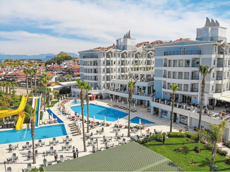 Royal Atlantis Beach