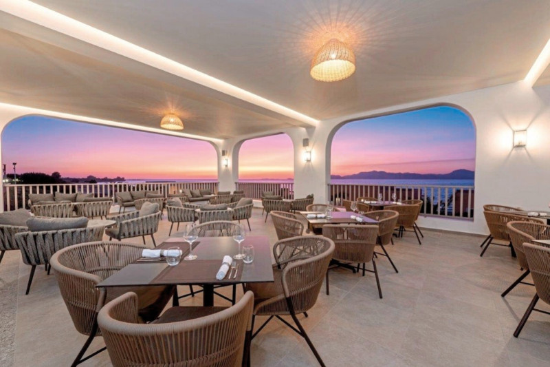 Horizon Beach Resort ●●●●○