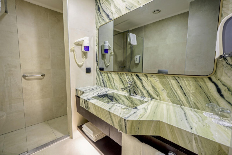 Orange Palace Hotel ●●●●○