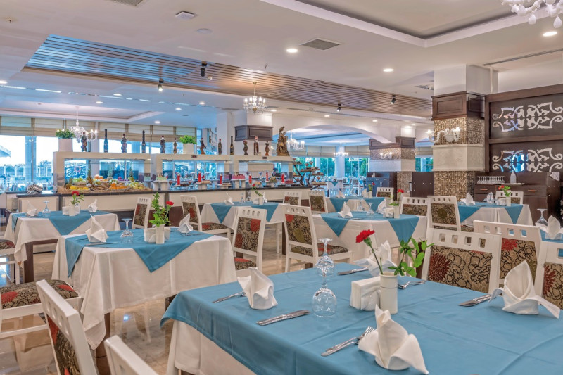 Roma Beach Resort & Spa