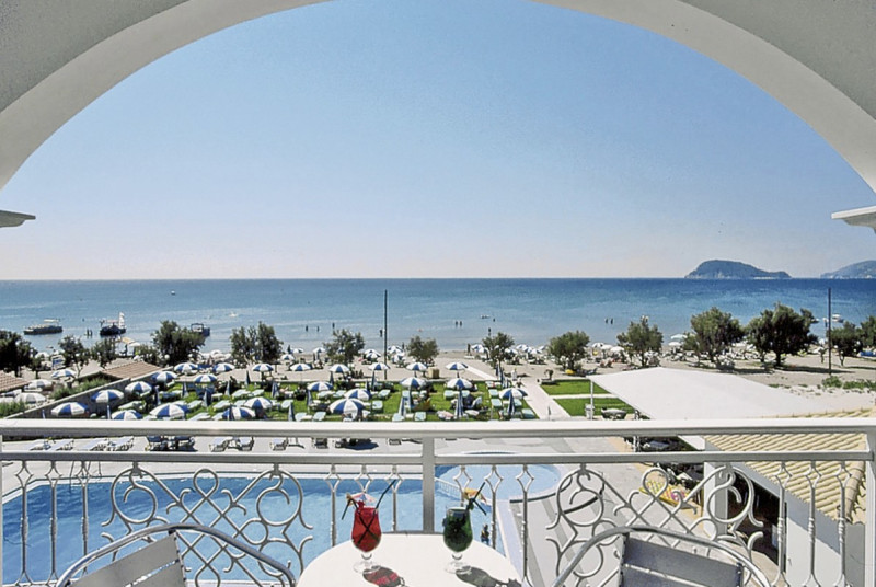 Astir Palace ●●●●