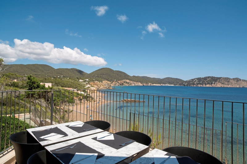 Sentido Cala Verde ●●●●