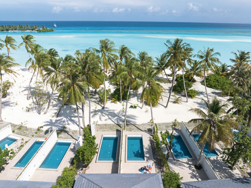 Lagoon Beach Pool Villas