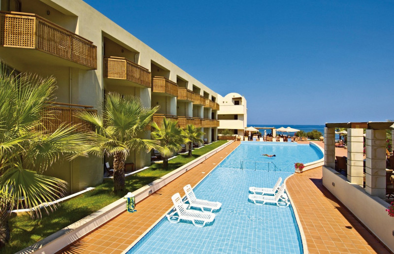 Giannoulis Santa Marina Plaza