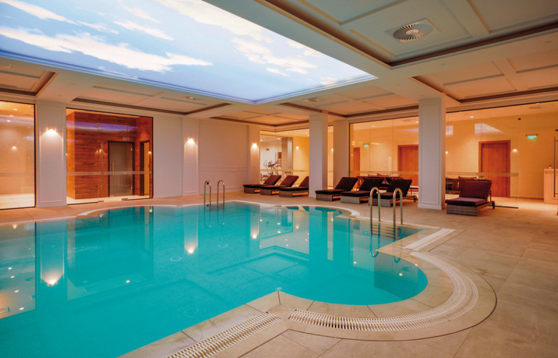 Astor Garden Hotel