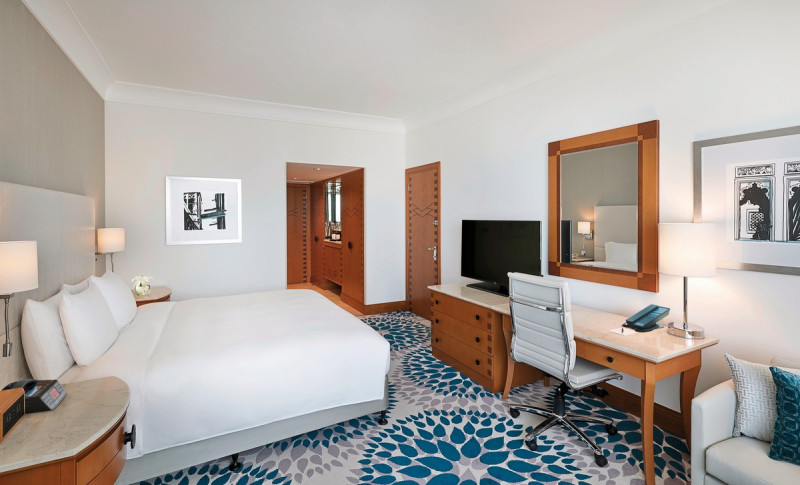 Wohnbeispiel Deluxe Partial Sea View Room