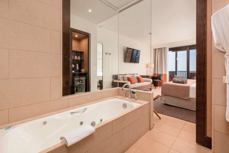 Wohnbeispiel Doppelzimmer Deluxe Meerblick