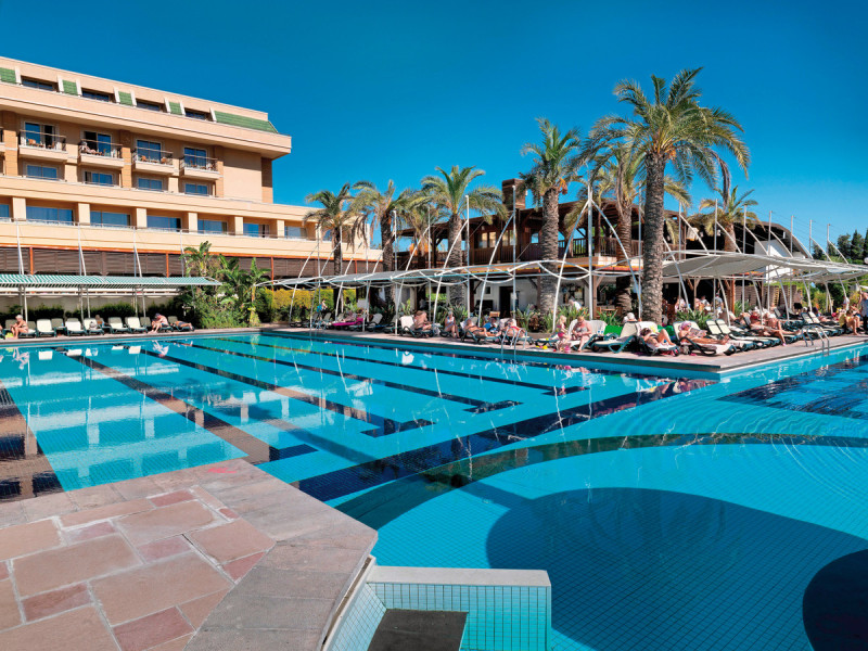 Crystal De Luxe Comfort Collection