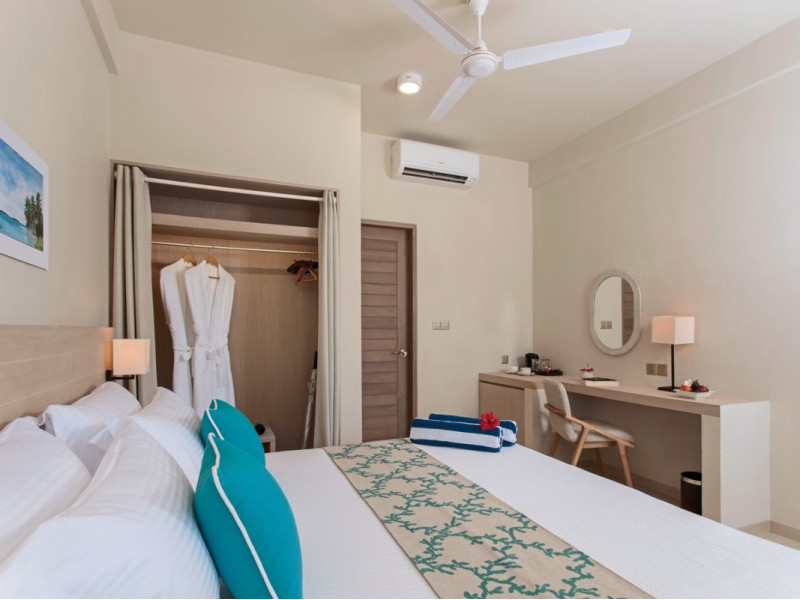 Malahini Kuda Bandos ●●●●