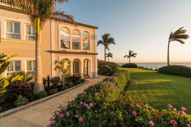 Royal Palm Resort & Spa