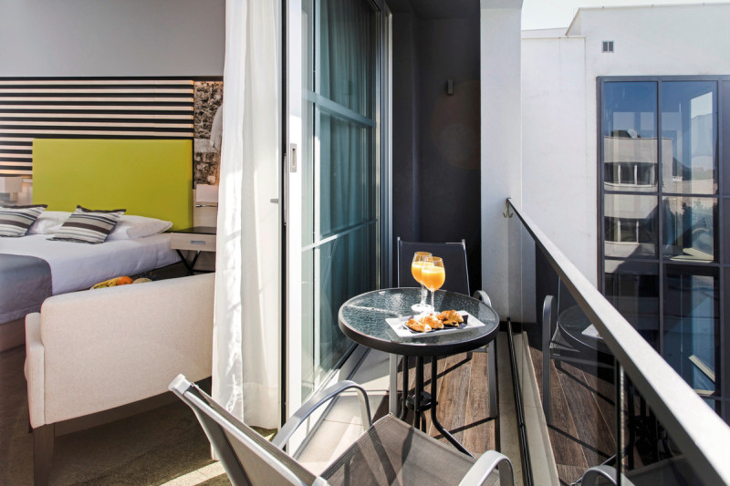 Wohnbeispiel DZ Executive Poolblick