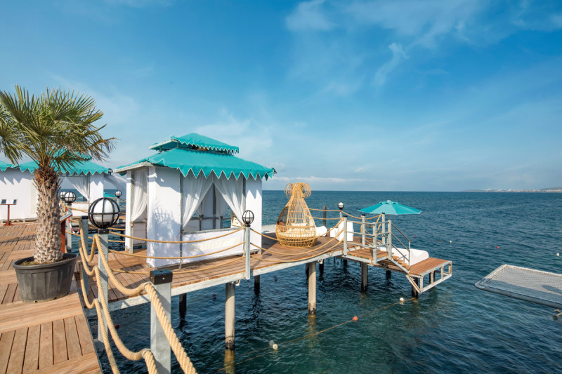 Granada Luxury Beach