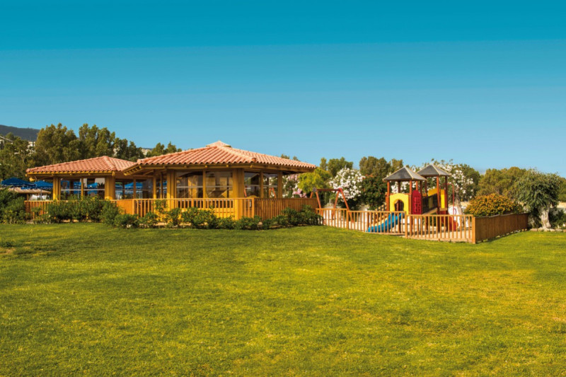 Mitsis Ramira ●●●●●