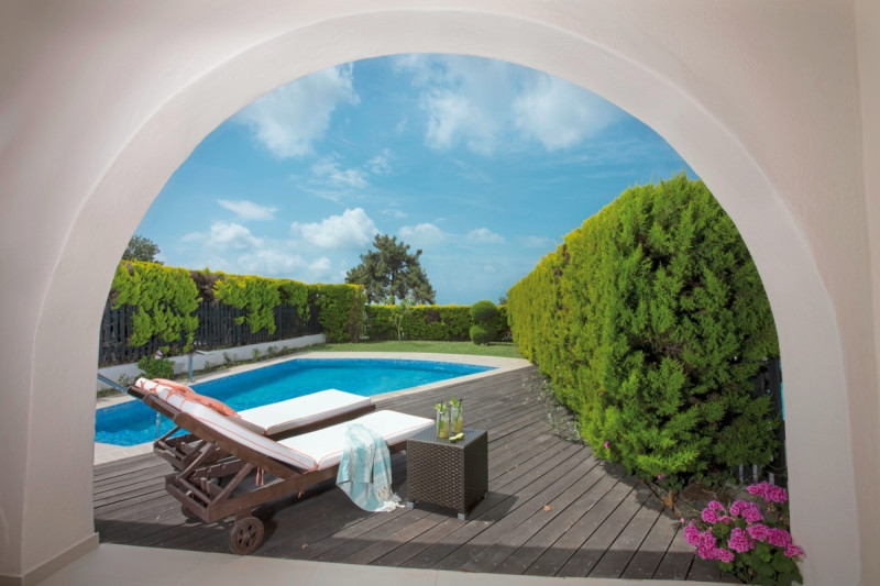 Alexandra Beach Spa Resort ●●●●○