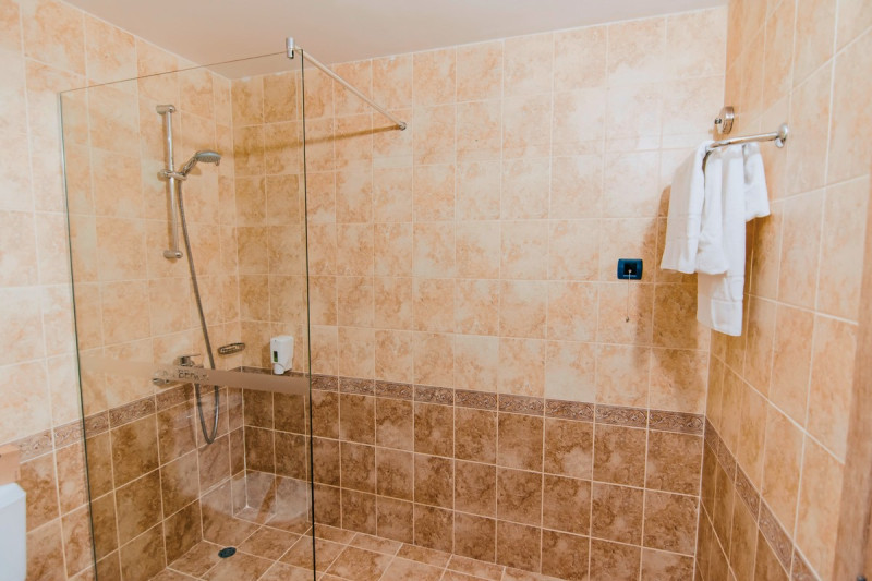 Wohnbeispiel Doppelzimmer Bad