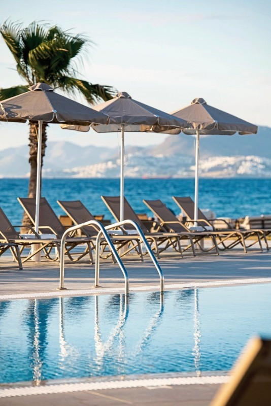 Aeolos Beach Hotel ●●●●