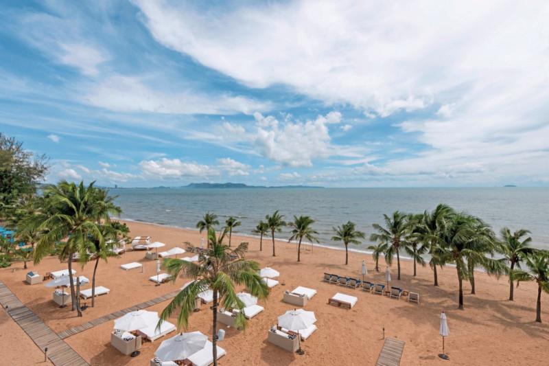 Pinnacle Grand Jomtien Resort & Beach Club ●●●○