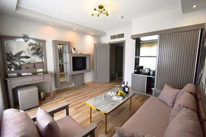 Club Turan Prince World ●●●●●