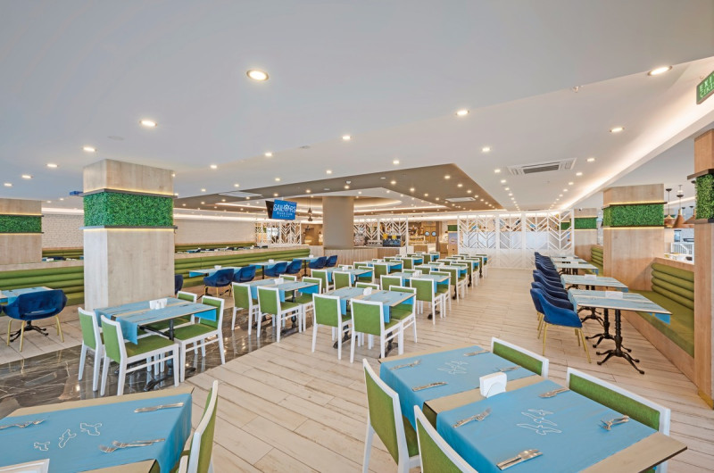Sailor's Beach Club
