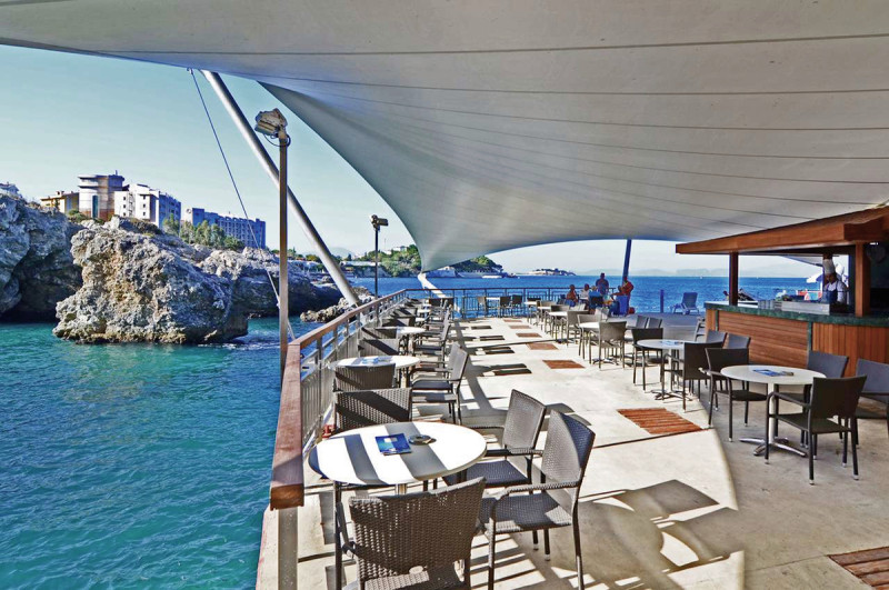 Korumar Deluxe Hotel