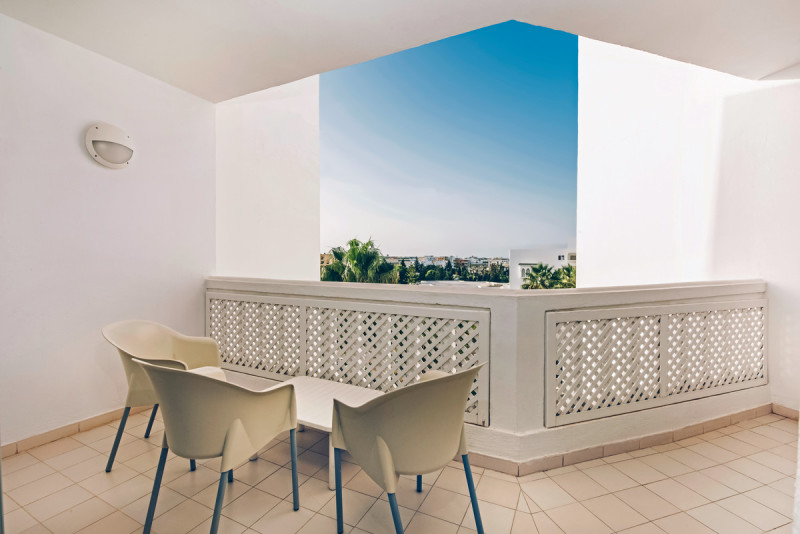 Wohnbeispiel Famileinzimmer Gartenblick