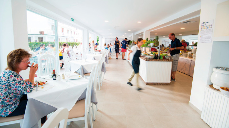 Chevy Hotel & Suites