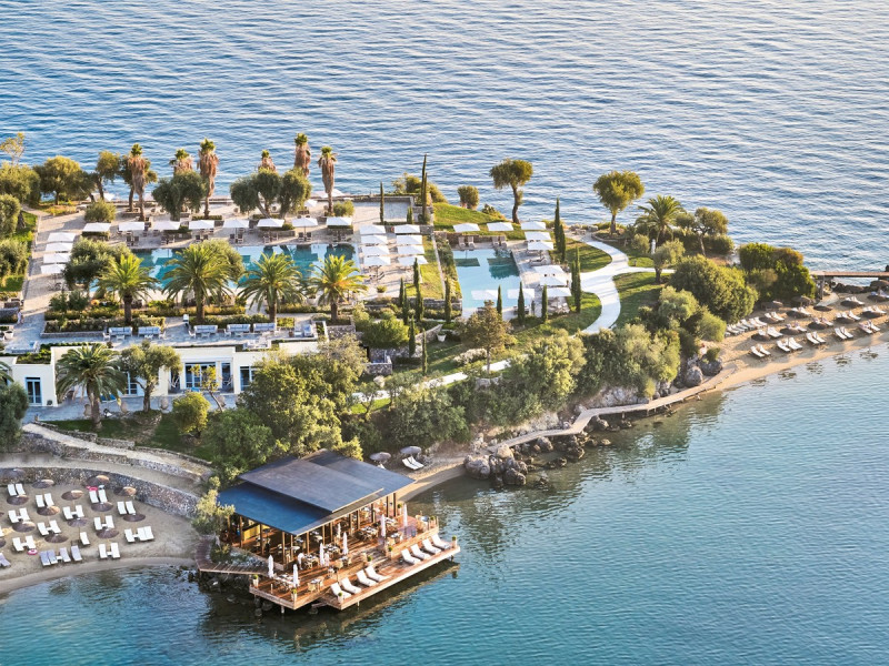 Corfu Imperial a Grecotel Resort to Live