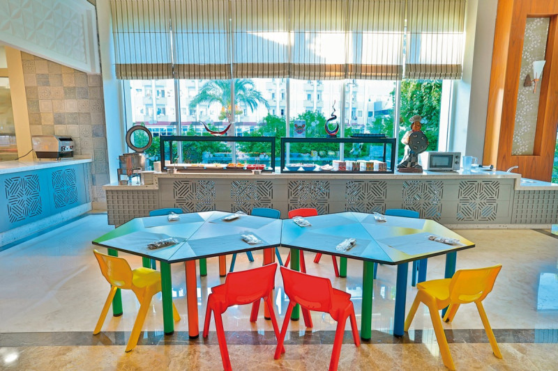 Crystal De Luxe Comfort Collection