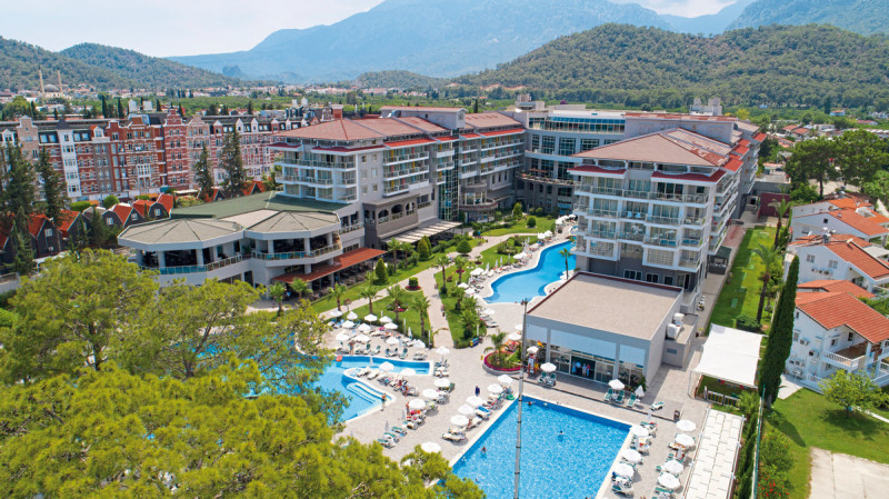 Akra Kemer