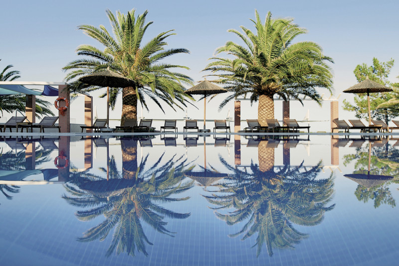 Alexandra Beach Spa Resort