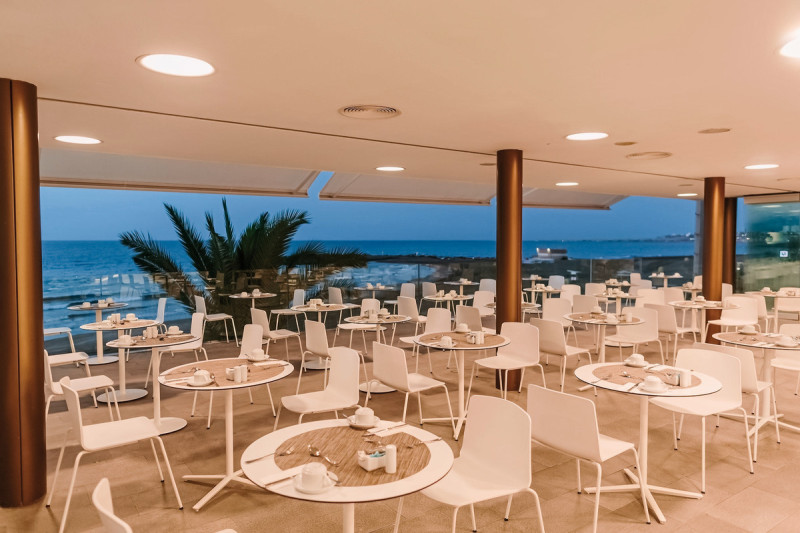 Don Gregory by Dunas