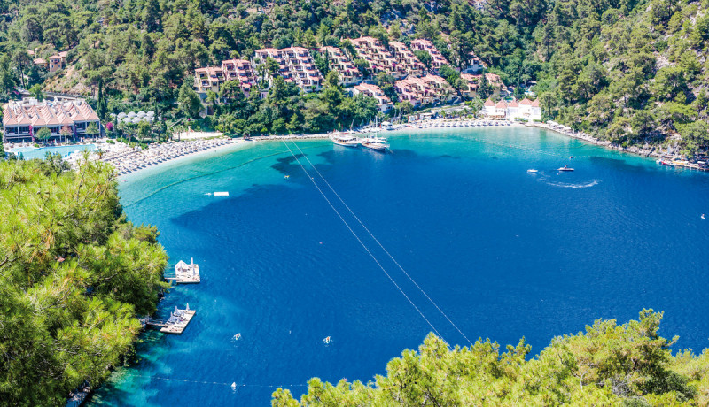 Hillside Beach Club
