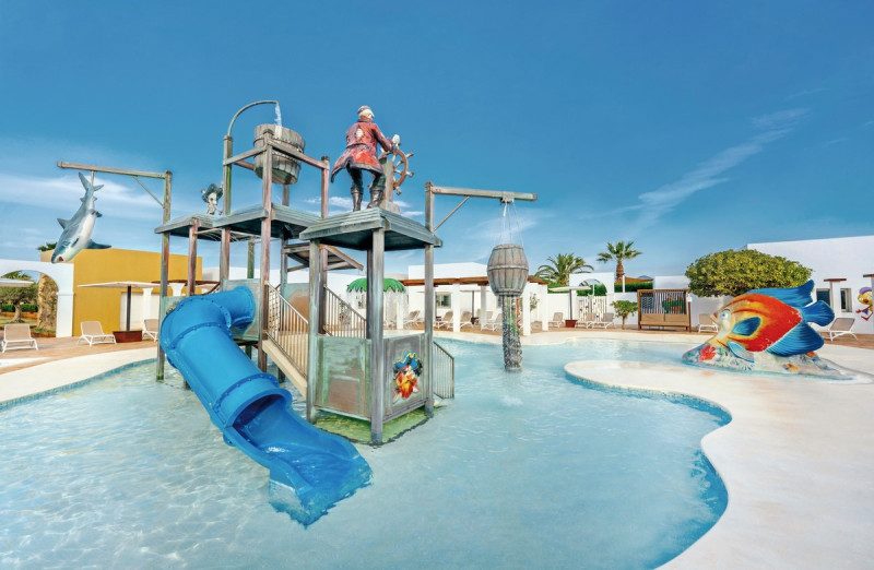 Grand Palladium White Island Resort & Spa