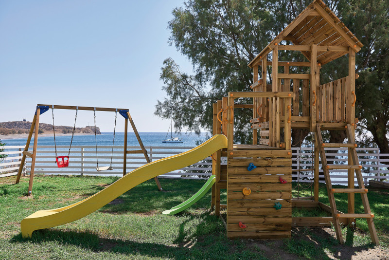 Dimitra Beach Hotel & Suites