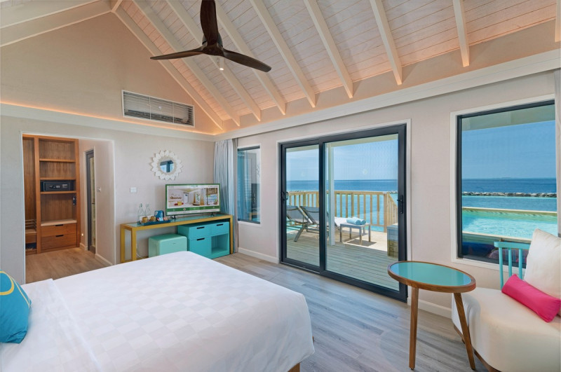 Wohnbeispiel Water Villa with Pool