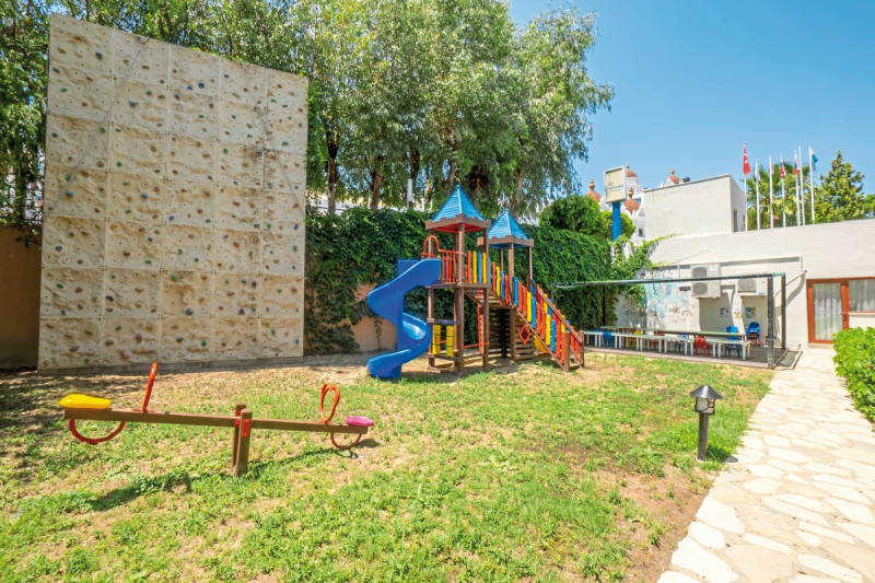 Monachus Hotel & Spa