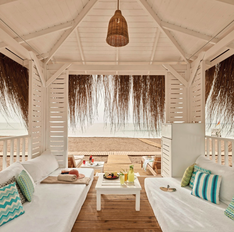 Lara Barut Collection