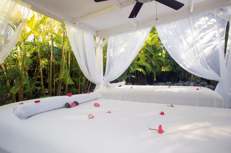 Coral Costa Caribe Beach Resort