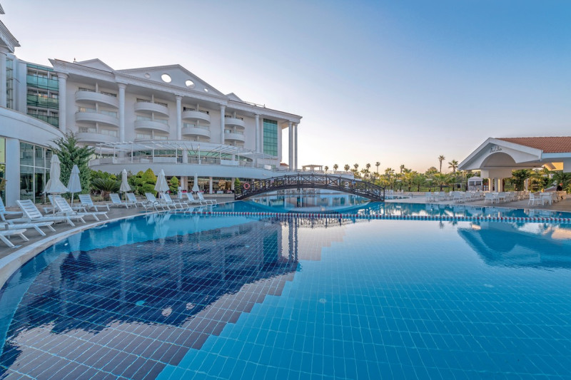 Roma Beach Resort & Spa