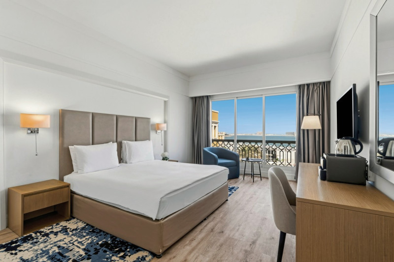 Wohnbeispiel Deluxe Room with SeaPool View