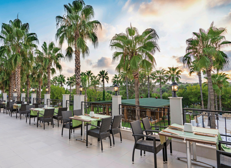 Royal Atlantis Beach